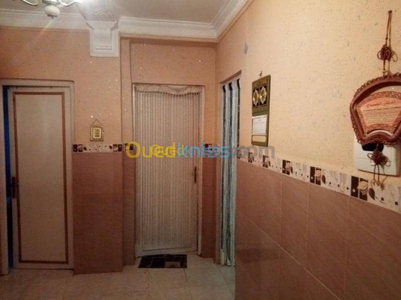 Echange Appartement F3 Relizane El hamadna 3
