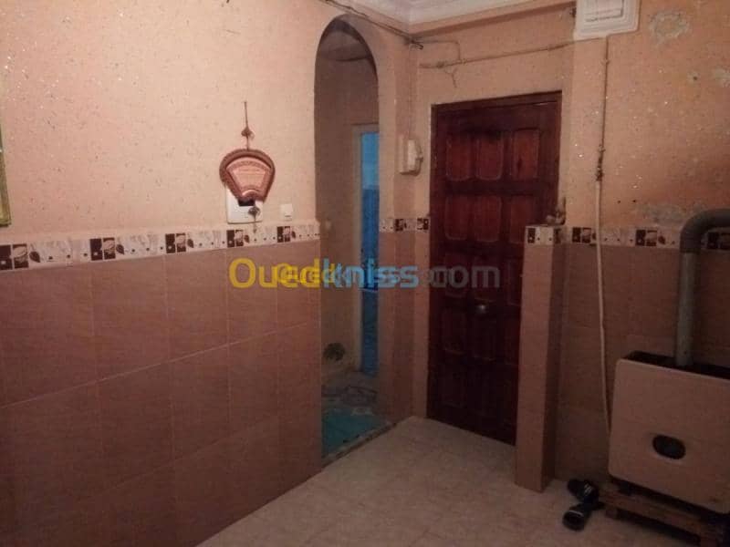 Echange Appartement F3 Relizane El hamadna 4