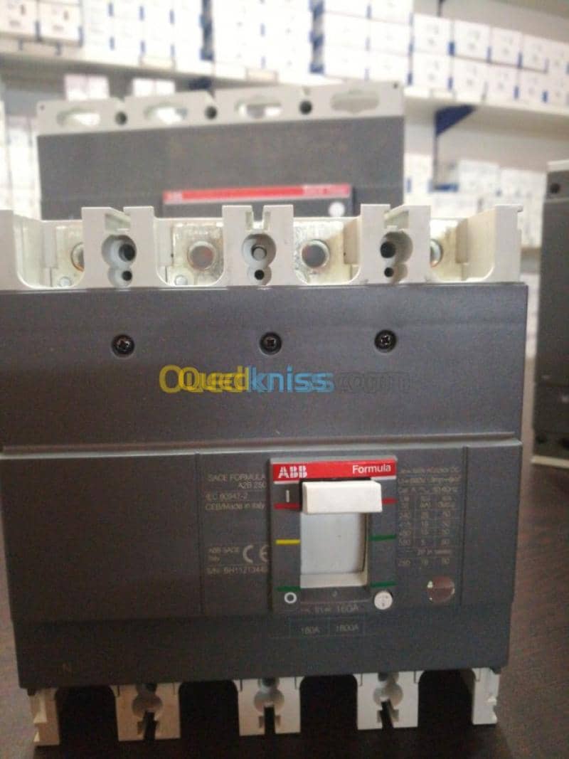 Produits d'électricité ABB 12