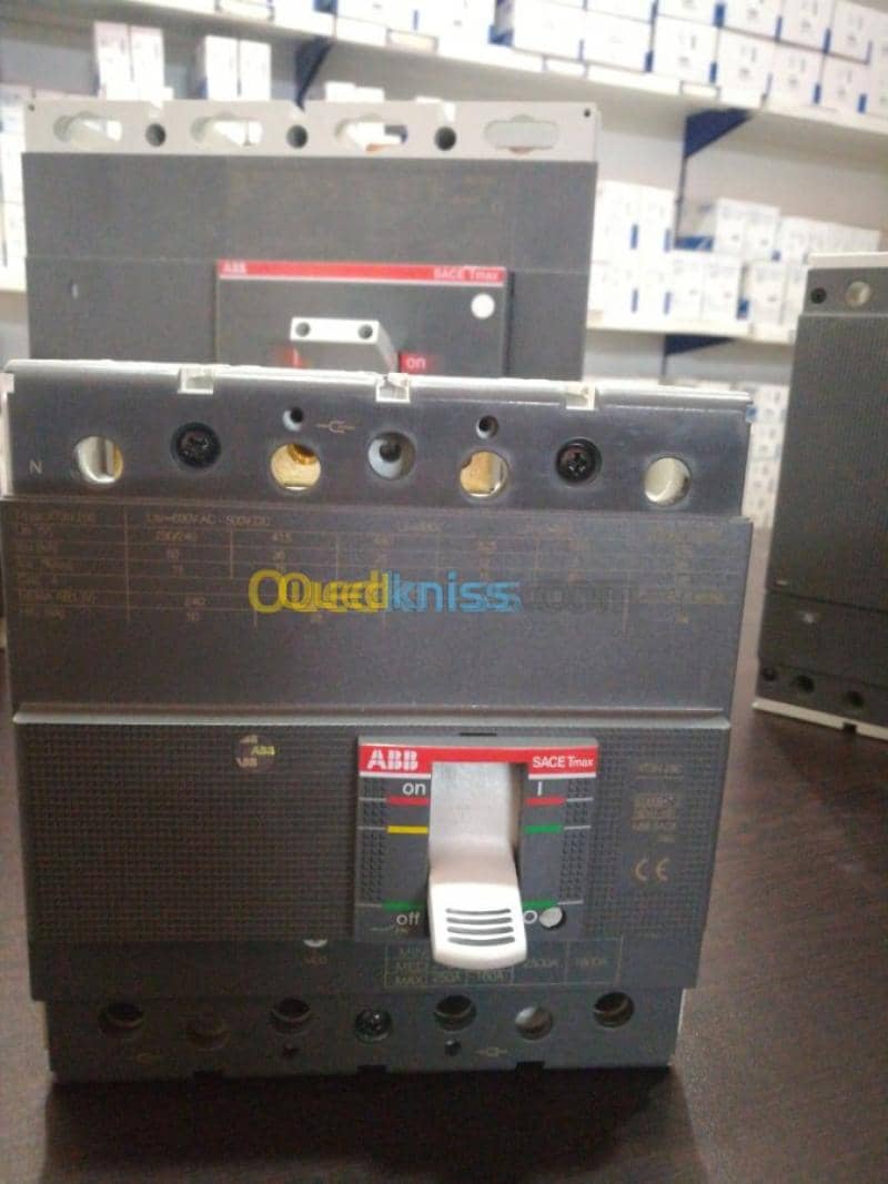 Produits d'électricité ABB 13