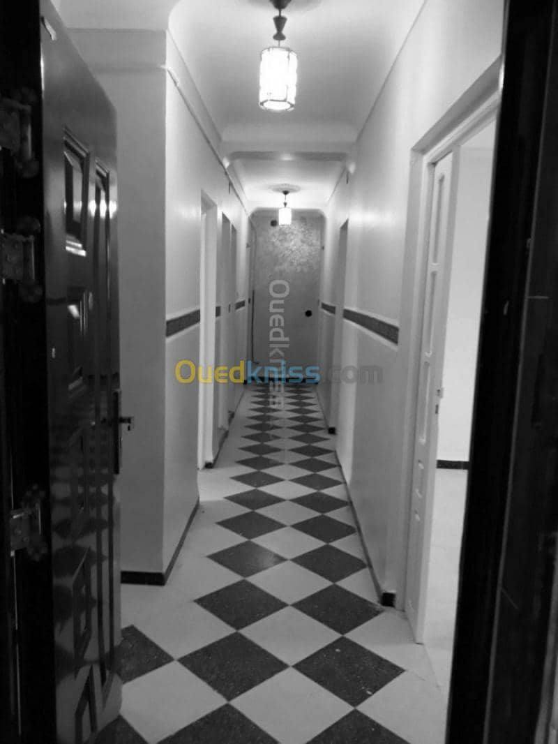 Location Appartement F4 Tiaret Tiaret 3