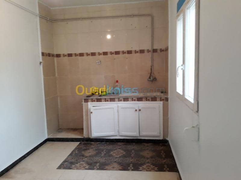 Location Appartement F4 Tiaret Tiaret 33