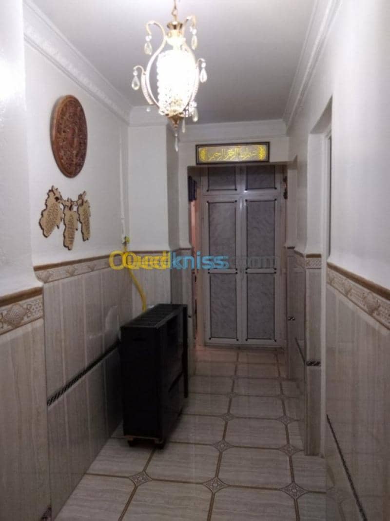 Cherche achat Appartement F3 Batna Batna 2
