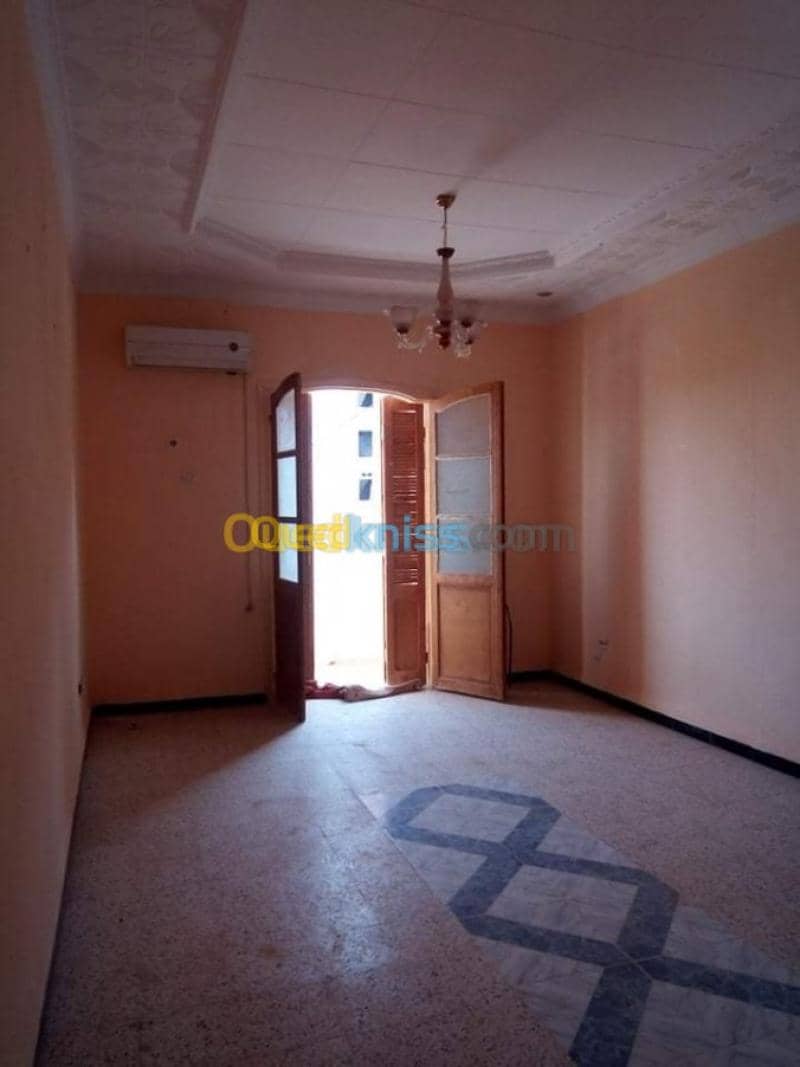 Location Niveau De Villa F4 Ouargla Hassi messaoud 3