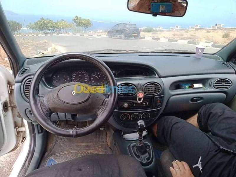 Renault Megane 1 1996 12