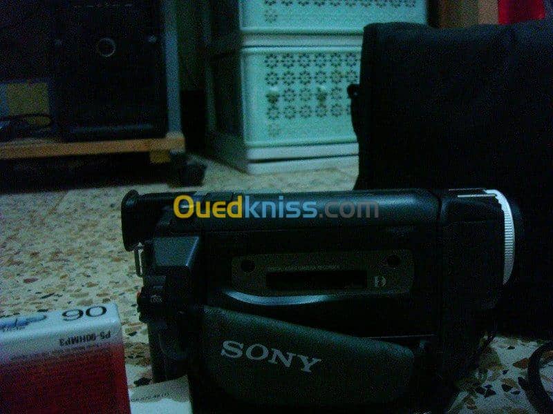 Je vend un lot d'appareils photos . 2