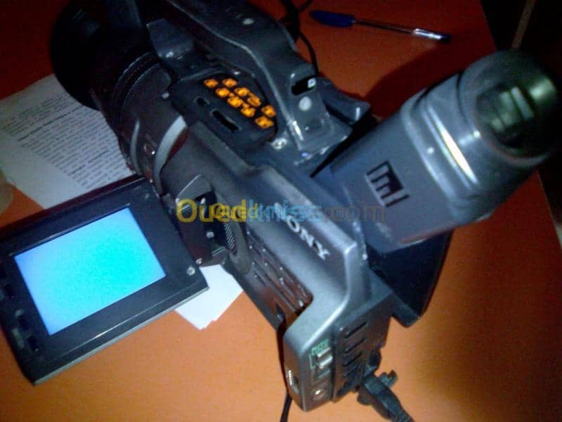Vente de deux camescopes DV 3