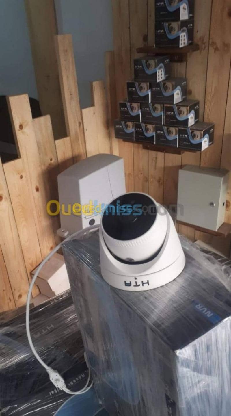 Caméra de surveillance 8
