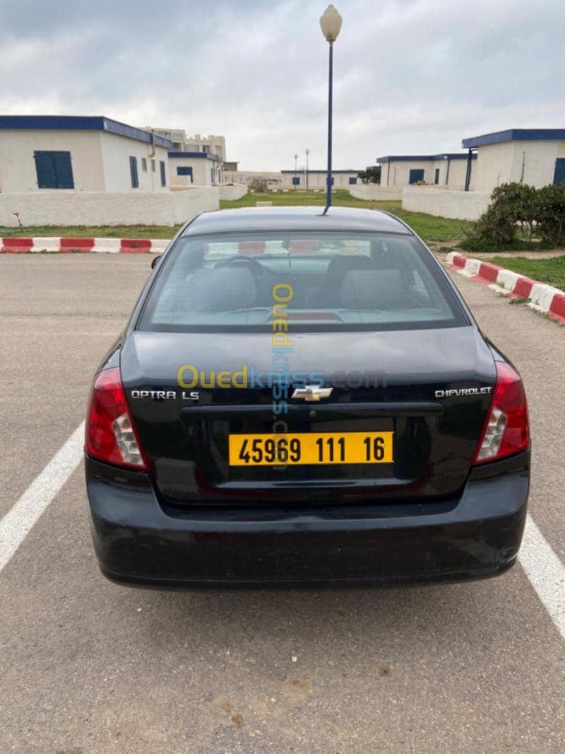 Chevrolet Optra 5 portes 2011 4