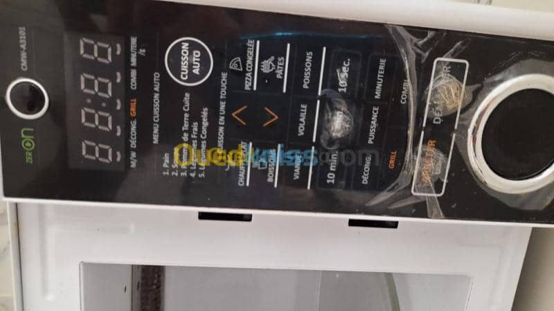 Four-Micro onde Condor CMW-A3101 4