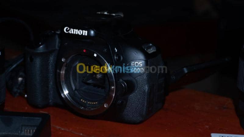 Canon 600d avec deux objectifs 8