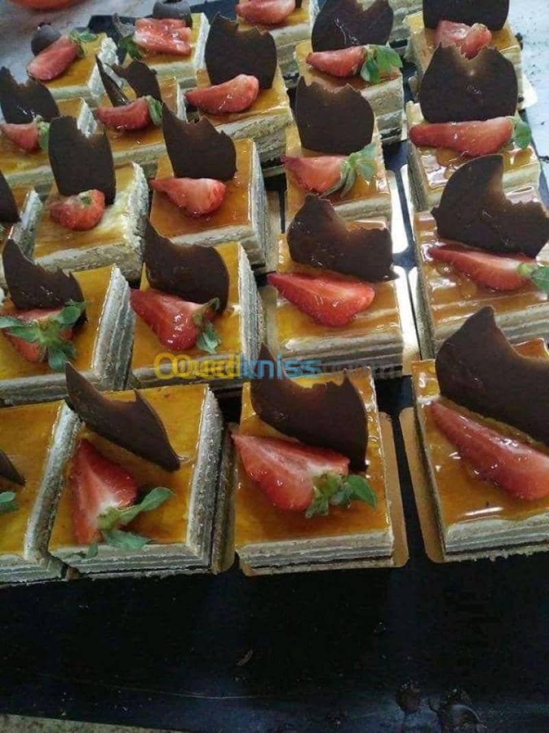 Pâtissière  3