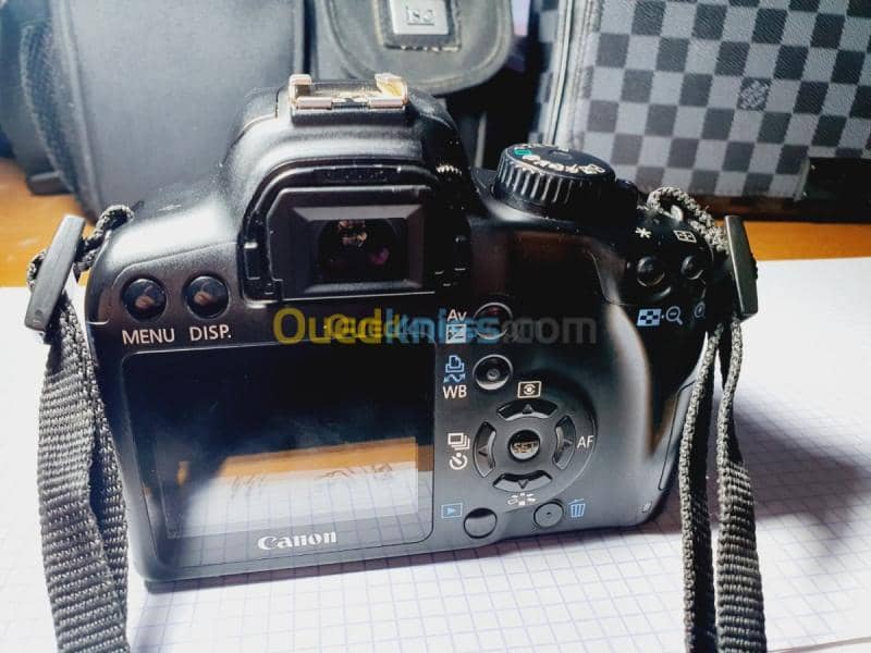 Canon 1000d avec objectif 18-55mm 2