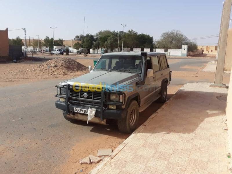 Nissan Patrol 1984 4