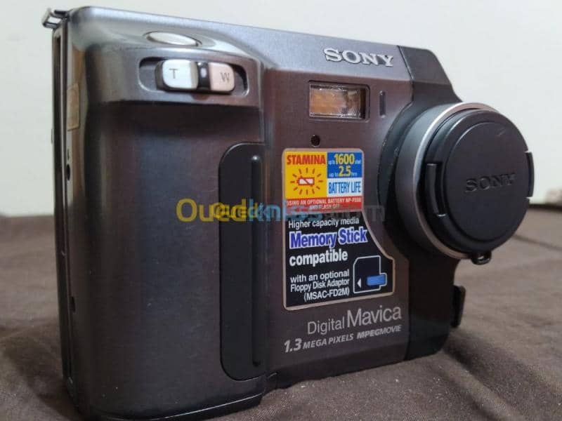 Sony handycam hi8 / Sony digital mavic 4