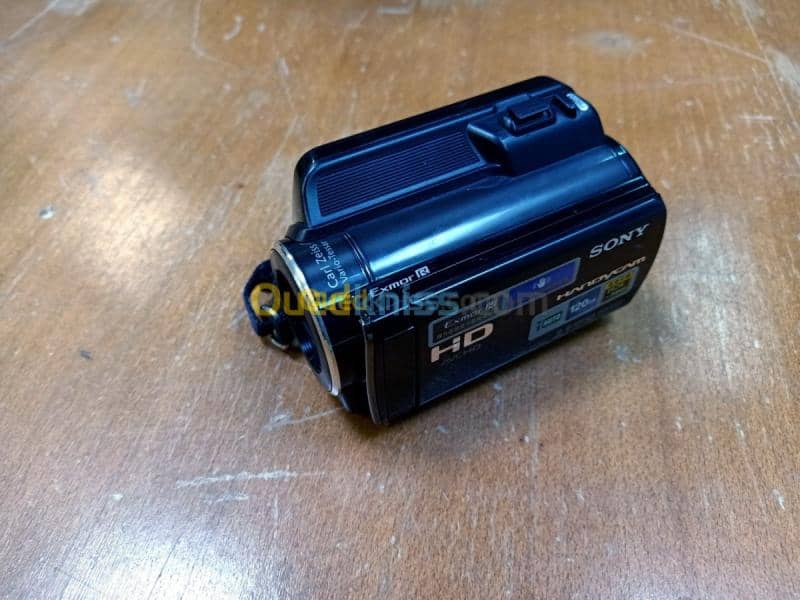 Sony Handycam HDR-XR150 2
