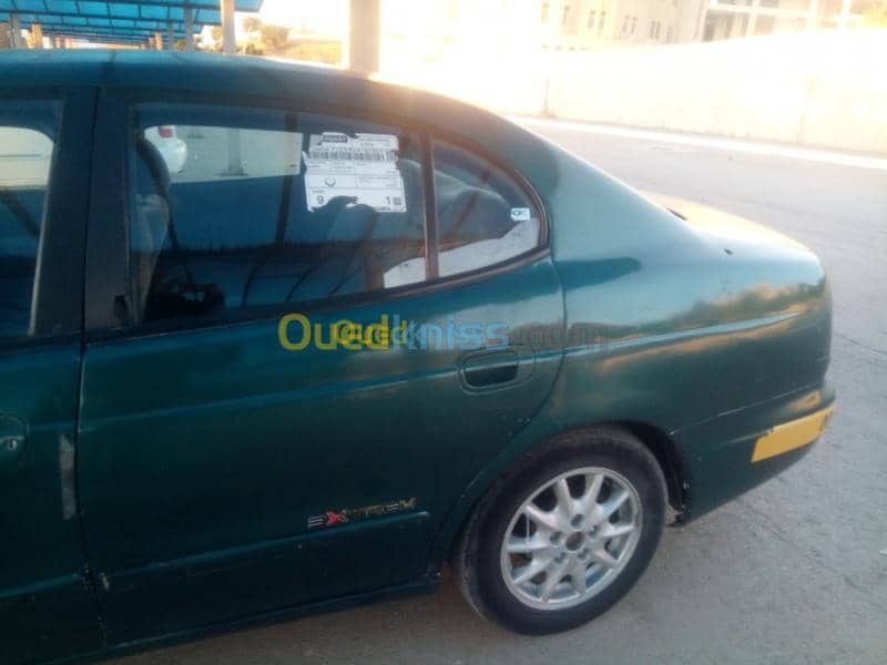 Daewoo Laganza 2000 10