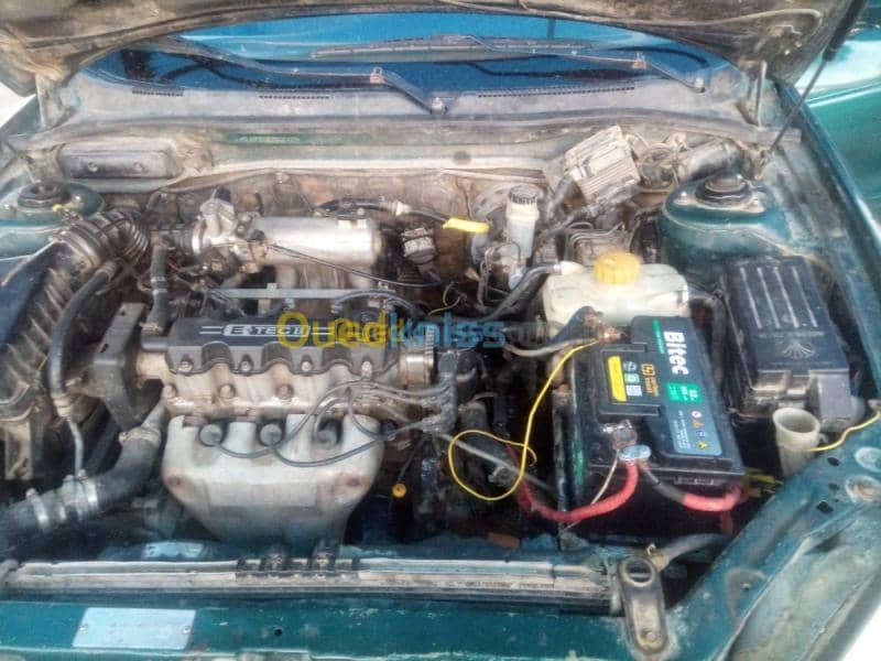 Daewoo Laganza 2000 19