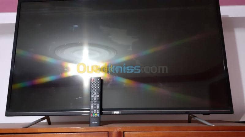 TV Iris 42p écran cassé