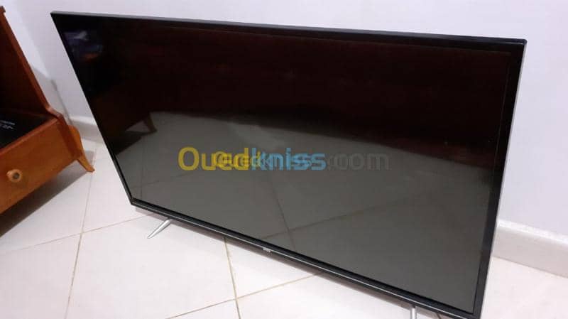 TV Iris 42p écran cassé 3