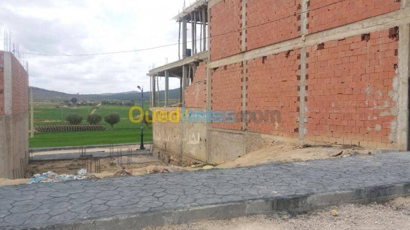 Cherche achat Terrain Saida Ouled khaled 2