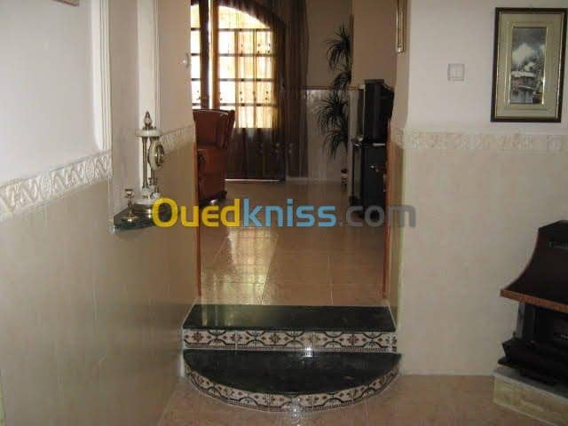 Location vacances Appartement Niveau de villa F3 Alger Hydra 11