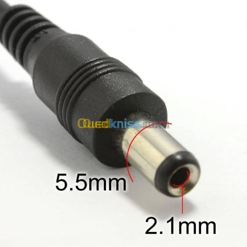 CÂBLE D'ALIMENTATION DISTRIBUTEUR POUR 2 4 & 8 CAMÉRAS 8