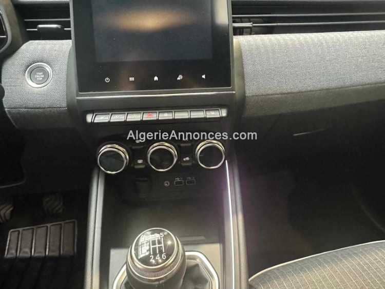 Clio 5 techno 2023 4
