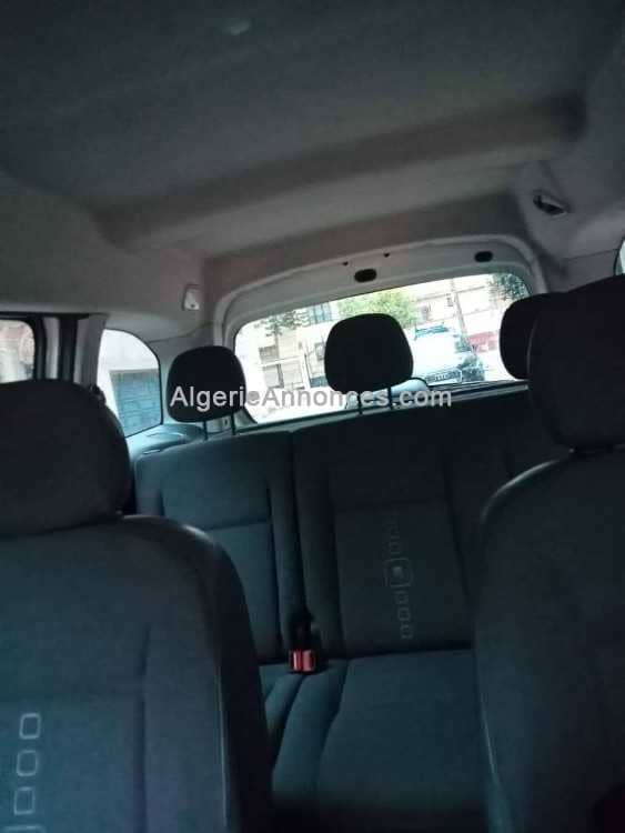 A vendre Berlingo Multispace 7