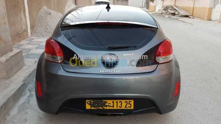 veloster 2013