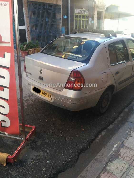 Clio classique en bon état à vendre 3