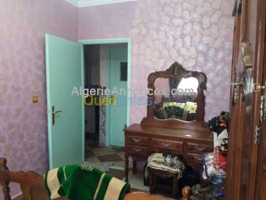 Appartement rénové à vendre 8