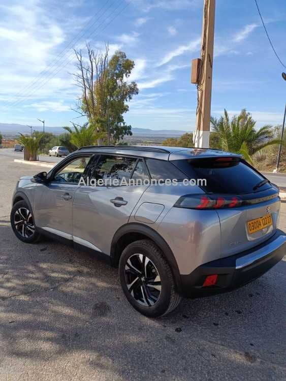 Peugeot 2008 3