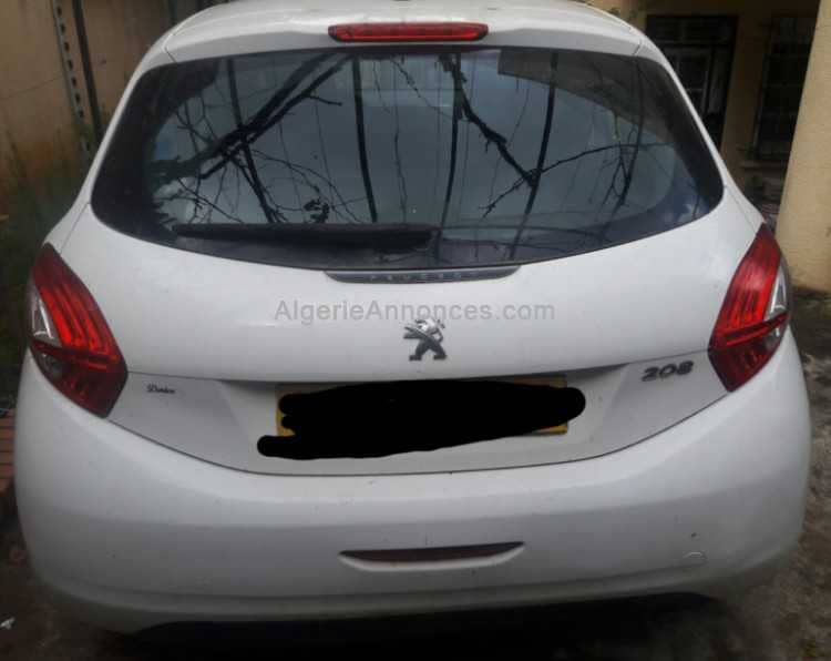 Vends Peugeot 208 access 2