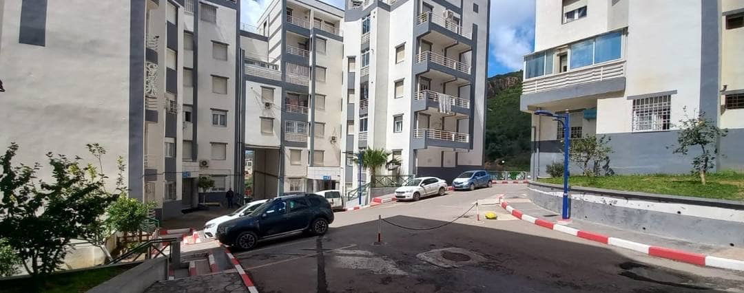 Vente f3 1er étage ibourassen 9