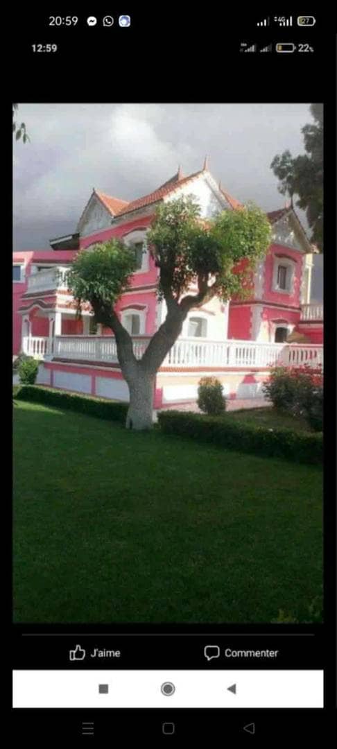 Villa avec piscine et grand jardin à ouled rahmoune 9