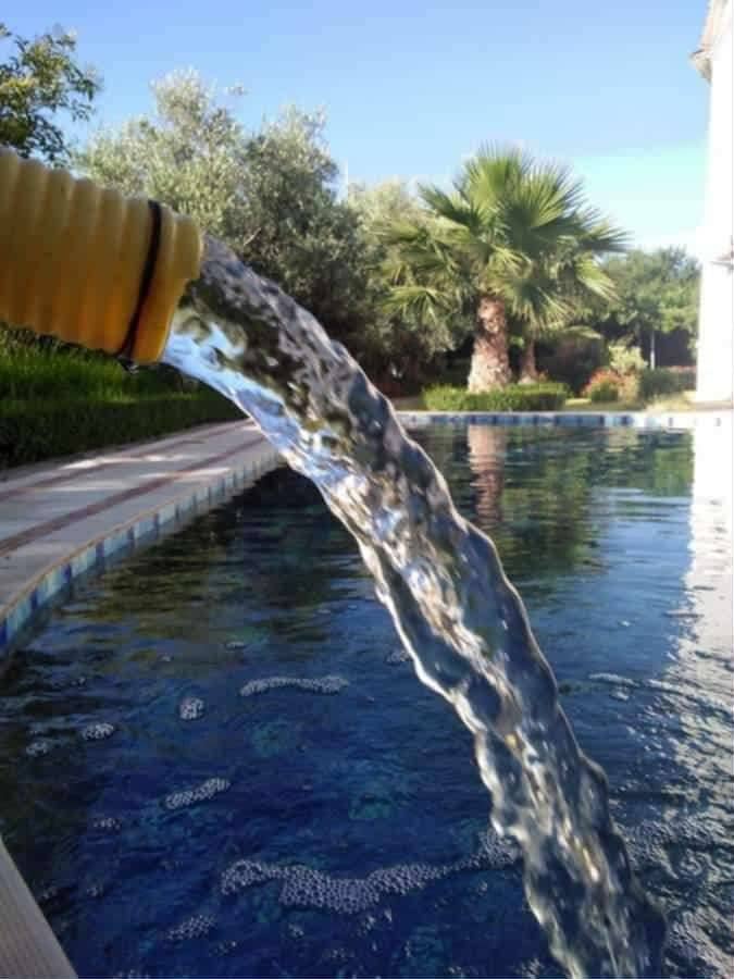 Villa avec piscine et grand jardin à ouled rahmoune 13