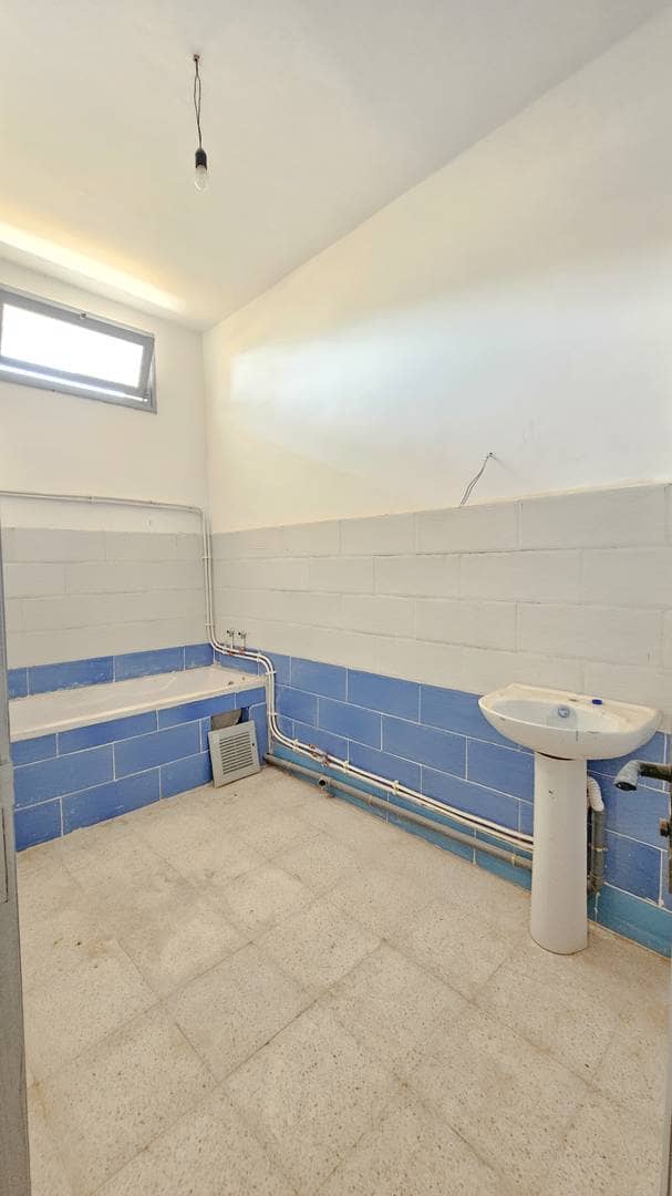 Appartement a vendre f4 centre-ville de jijel 2