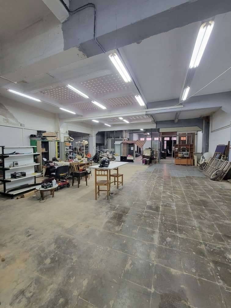 Local 332m² a vendre 2