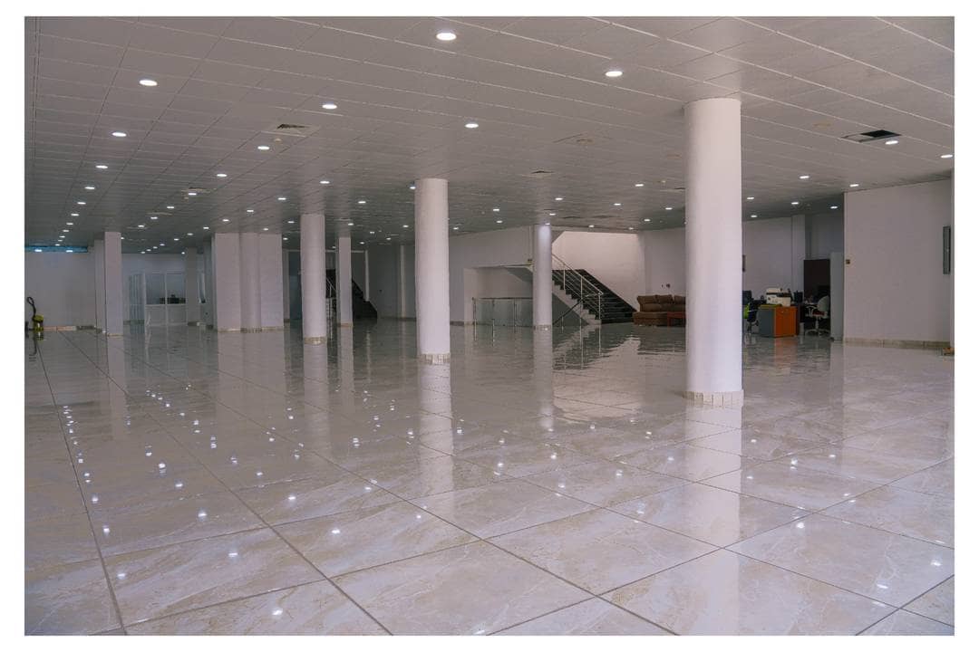 Showroom 9