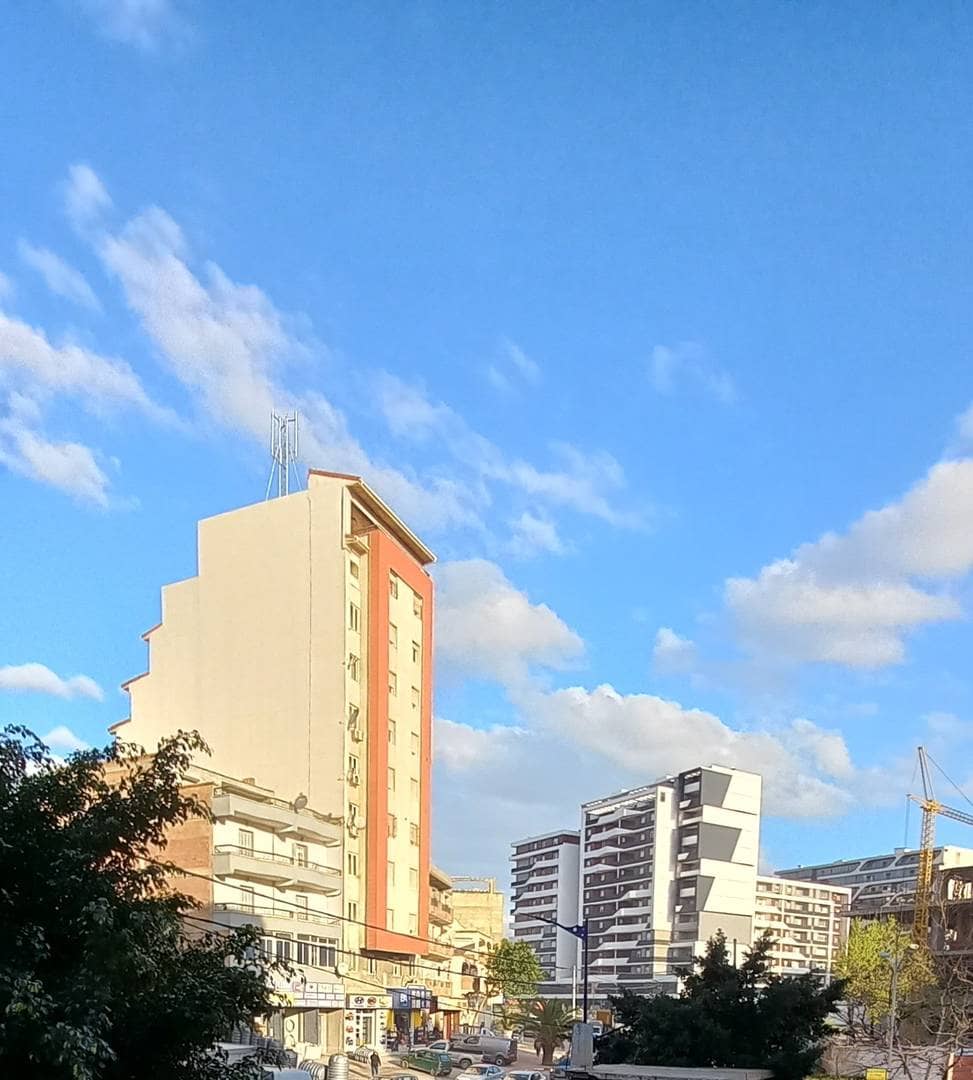 Vente superbe appartement f3 bejaia ville. 2