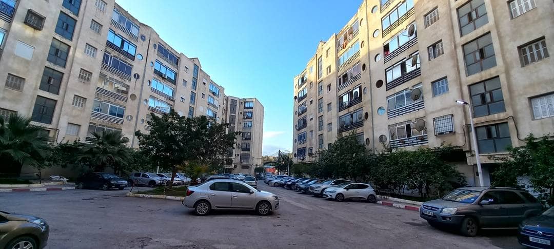 Vente superbe appartement f3 bejaia ville. 7