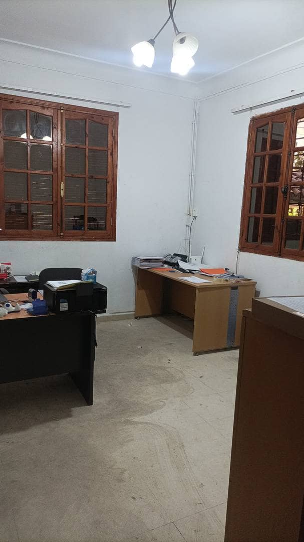 Location deux niveau de villa commercial 5