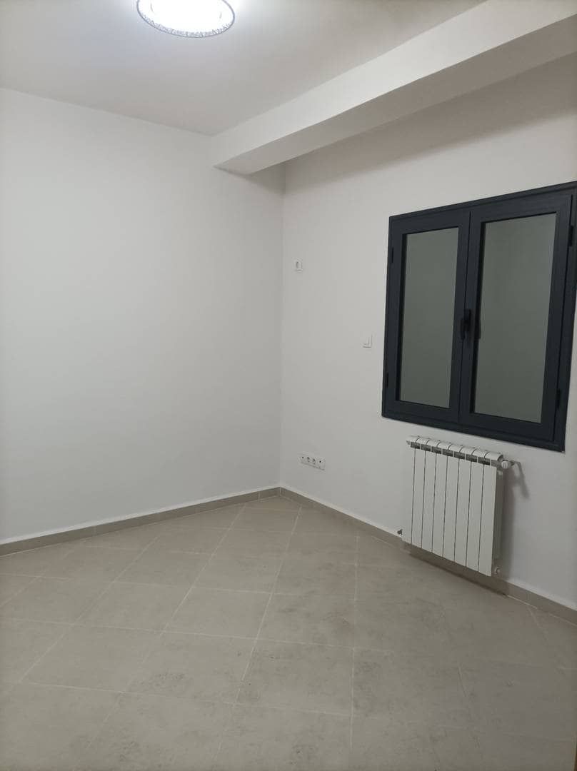 Location villa r+2 commercial 7