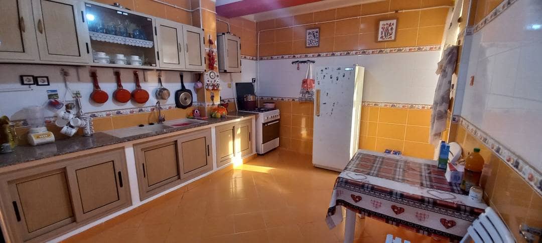 Location appartement f3 bien fini avec belle vue, à bejaia ville. 3