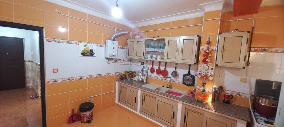 Location appartement f3 bien fini avec belle vue, à bejaia ville. 5