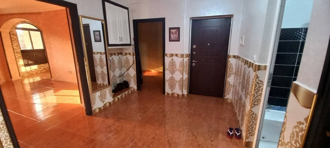 Location appartement f3 bien fini avec belle vue, à bejaia ville. 10