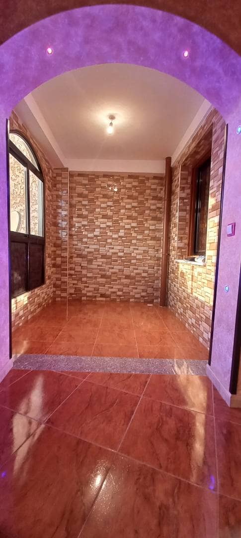 Location appartement f3 bien fini avec belle vue, à bejaia ville. 2
