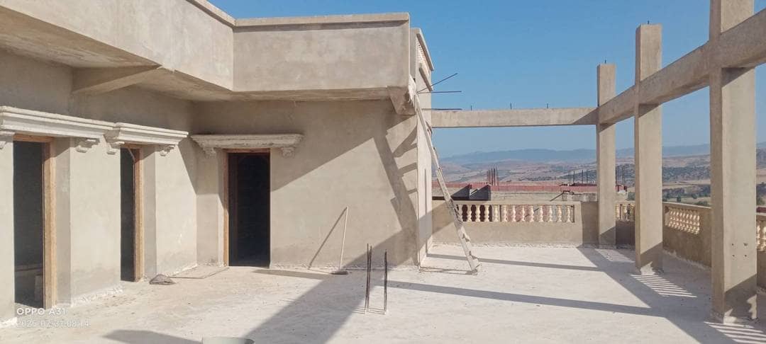 للبيع مسكن فردي ط+1+ سطح في طور الإنجاز 11