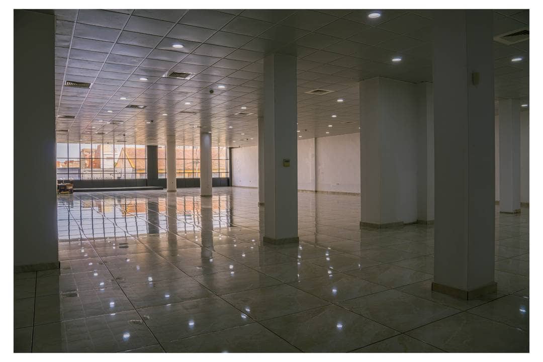 Showroom hamri trig faïence oran 11
